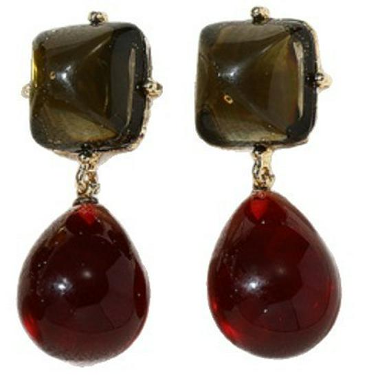 Artistic Retro Square Jewelry Set: Simple, Elegant, Translucent Earrings & Necklaces In Hong Kong Style.