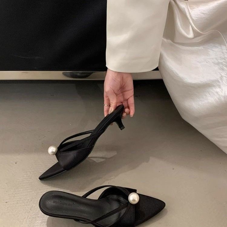 2025 spring and summer new models heart spring French temperament pearl pointed head thin heel wear cool slippers high heels women