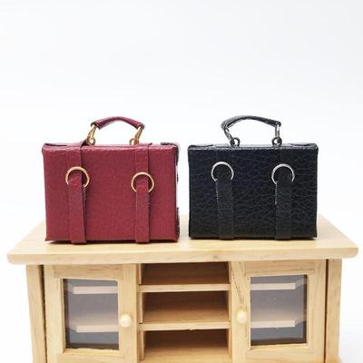 Bebek ve Peluş Oyuncaklar – Oyuncak bebek evleri ve aksesuarları