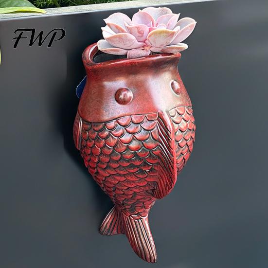 Small Fern Planter Fish Shape Wall Mounted Hanging Flower Pot European Style Decorative for Balcony Outdoor Patio Garden Wall-mounted Plant