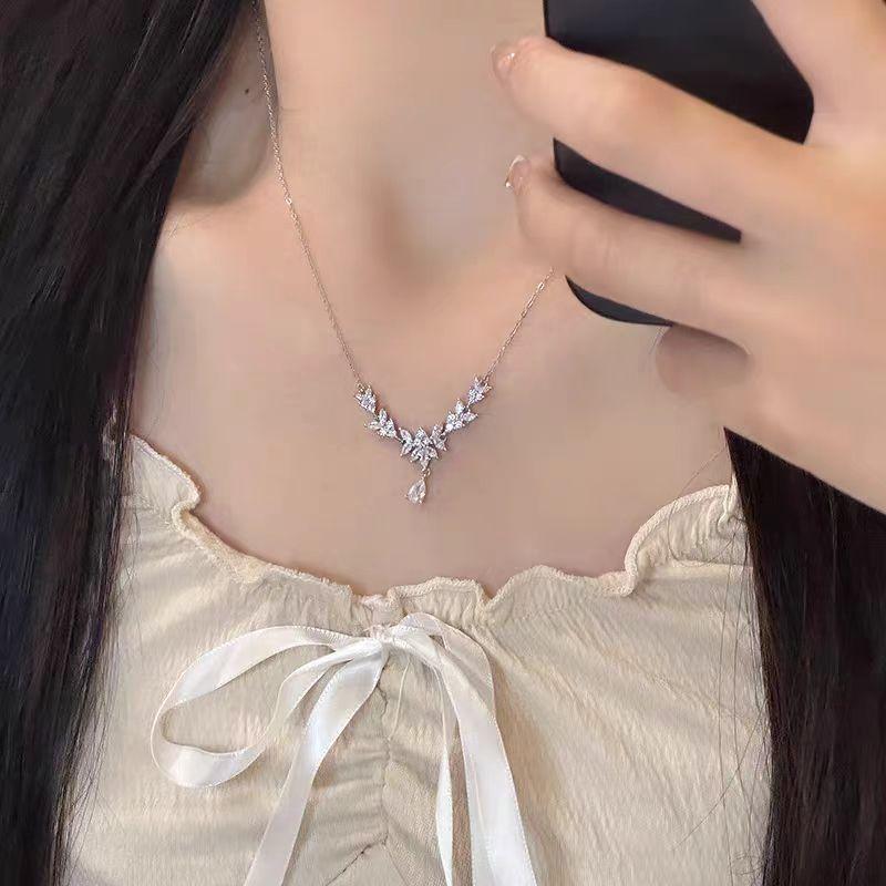 Super fairy wheat ear water drop zircon flower temperament collarbone chain ins