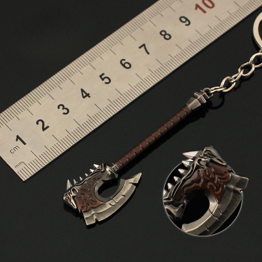 7cm/2.76in Keychains Game Peripherals Pendant Lich King Blood Roar Battle Axe Weapon Props Metal Weapon Ornaments Toys Decor