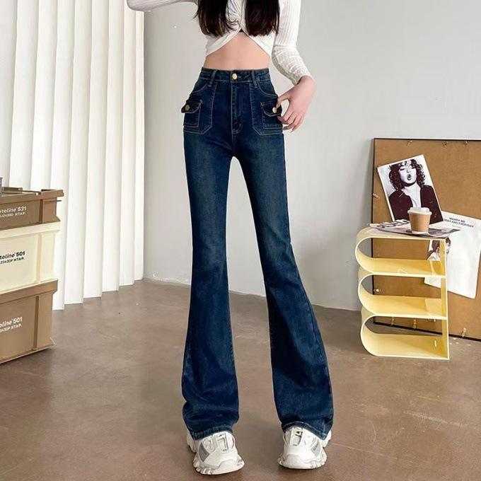 Plus Size Curvy Women’s Velvet-Flare Jeans: Elegant Korean-Style for Autumn/Winter M