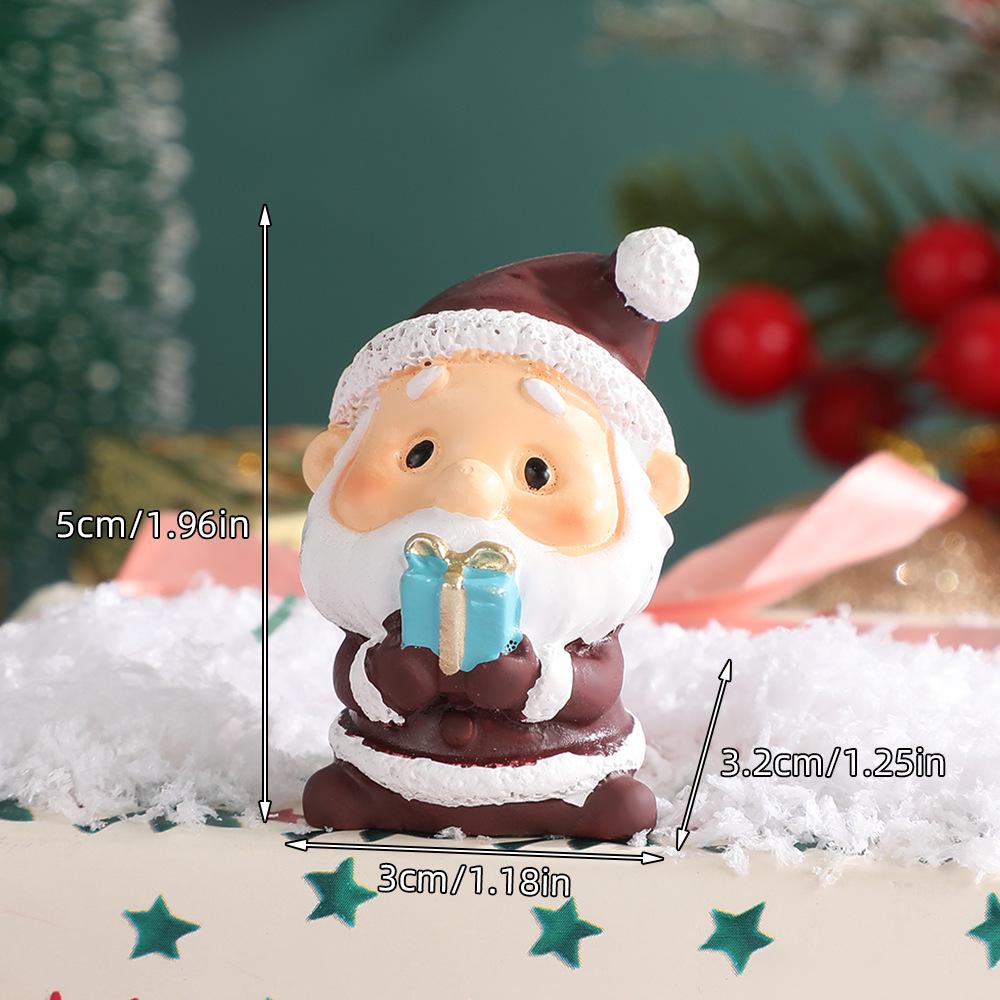 

Mini Christmas Animal Figurines: Santa Claus Family Micro Landscape Decor Blind Box Handicrafts