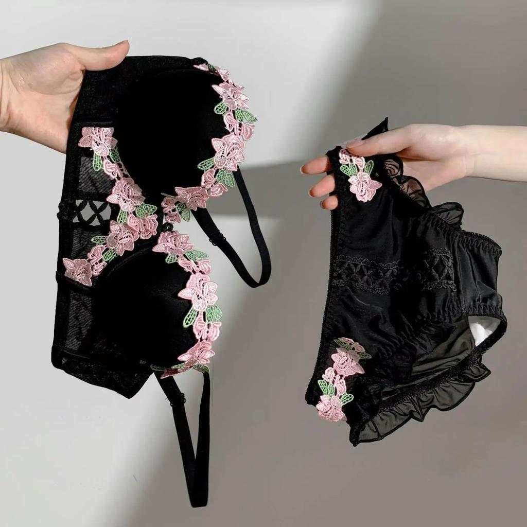 New French Retro Sexy Lace Sweet Floral Embroidery Bra Push-up Bra