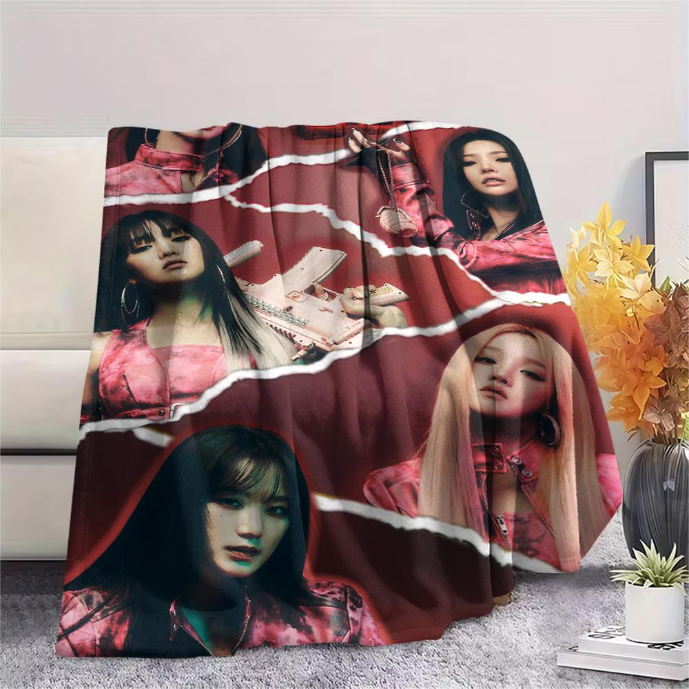 1Pc Gidle Print Flannel Blanket, High quality Comfortable for All Seasons, Home Decor, Warmth and Comfort, Perfect for Gifts