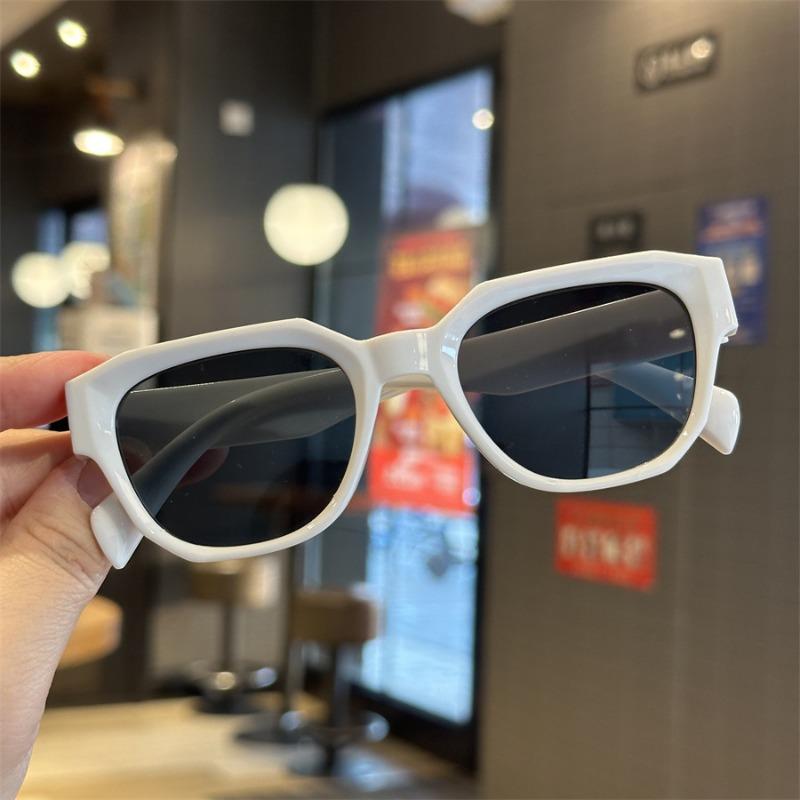 

Square Fashion Children s Sunglasses Simple Sunscreen Versatile Baby Sunscreen Eyewear Parent Child Trendy Sun Glasses 1PC