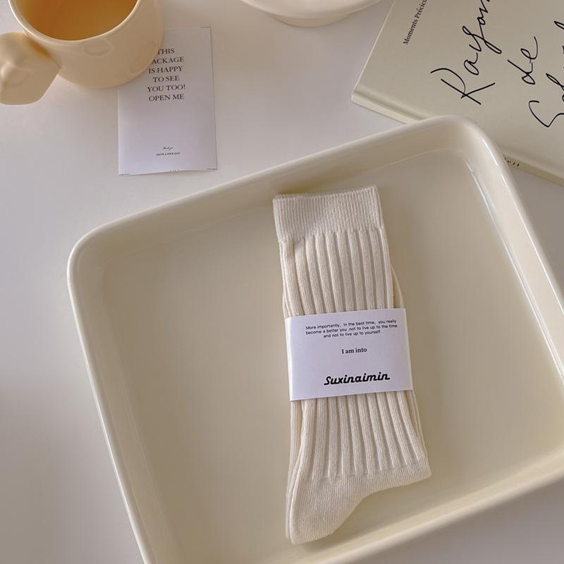 5 Pairs of Women's Spring and Autumn Trend 100 Match Sweat Absorption Solid Color Vertical Striped Mid Tube Socks