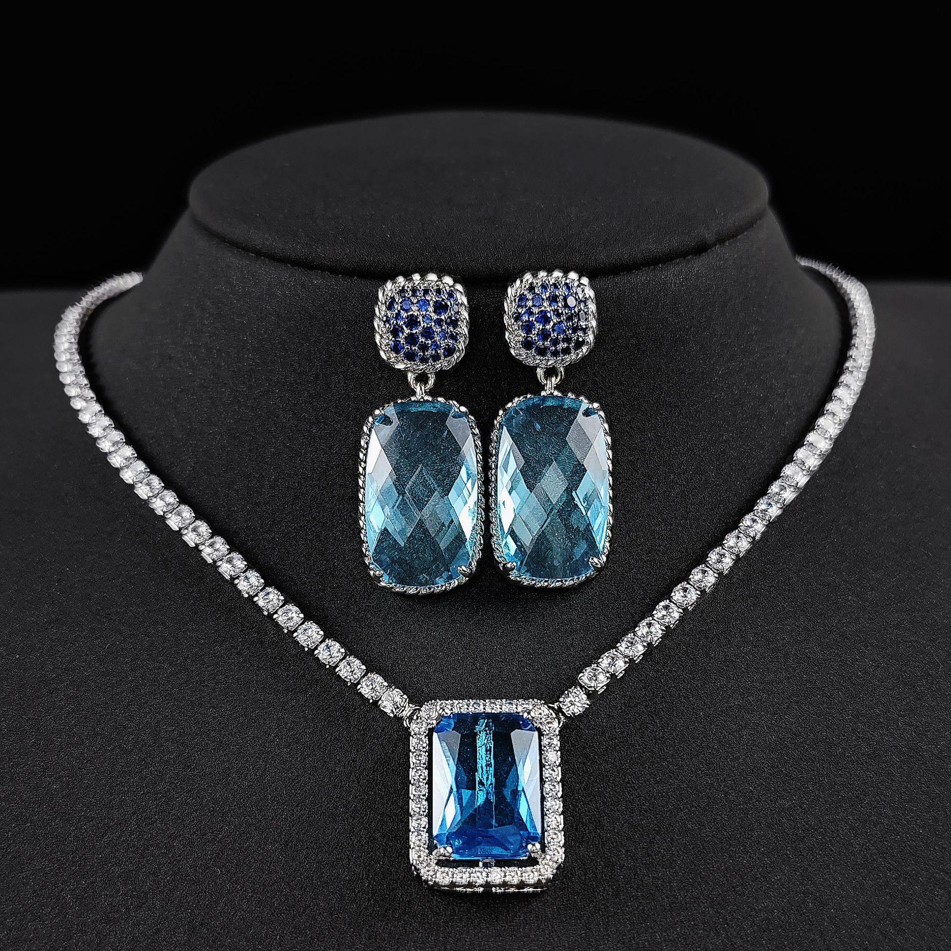 

Комплект женских украшений для трансграничной торговли: Нишевый дизайн, классическая форма, двухкомпонентный, европейский и американский стиль (x7198-e7792) небесно-голубой