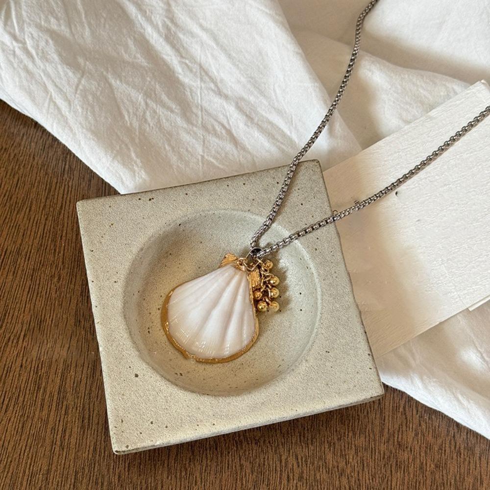 Handmade Scallop Beads Necklace Multiple Strand Chain Choker Shell Pendant Necklace Sweet Style