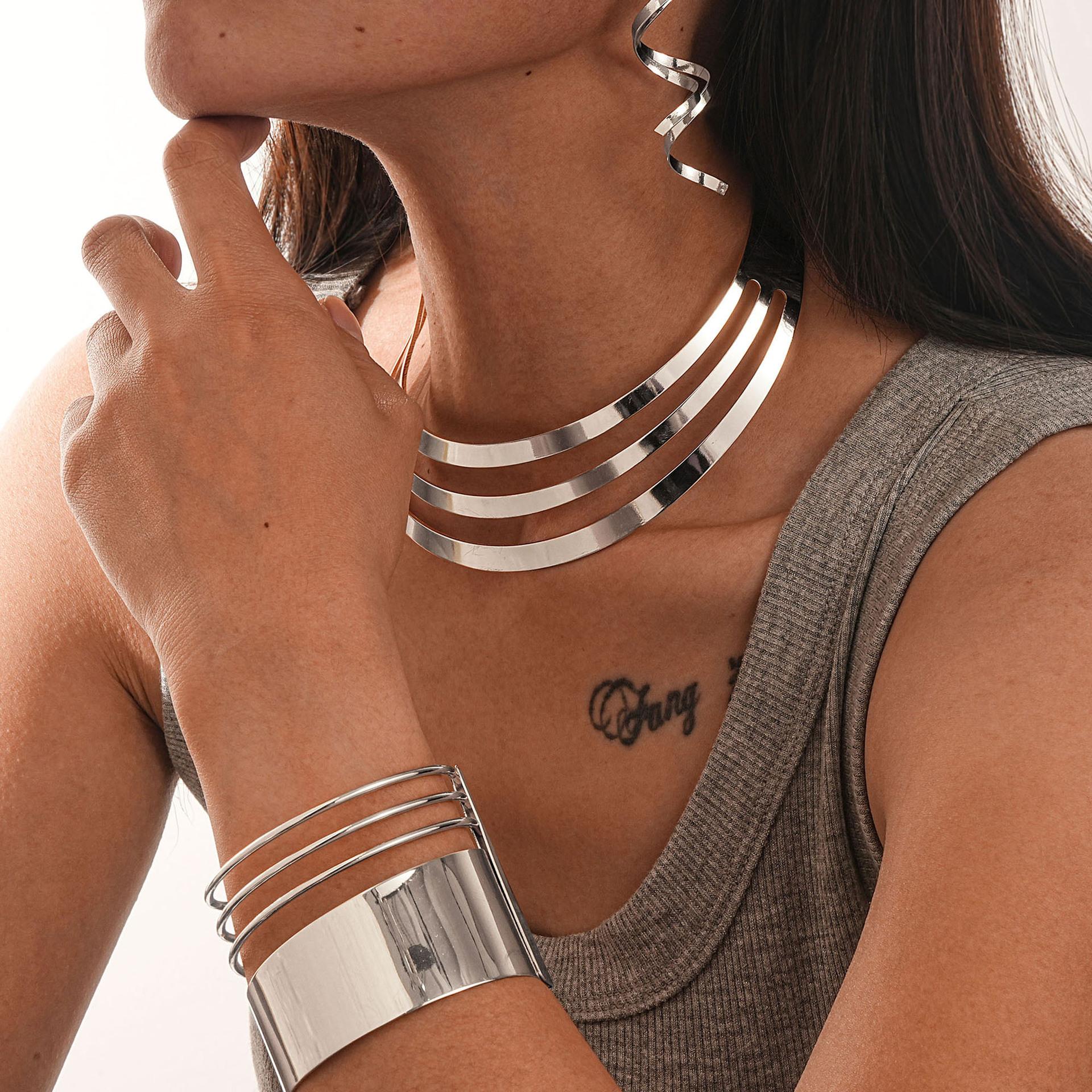 

DIEZI Панк Золотой цвет меди Чокер Торк Ожерелье Серьги Браслеты Набор Для Женщин Мода Винтаж Ключица Циркон Набор медный