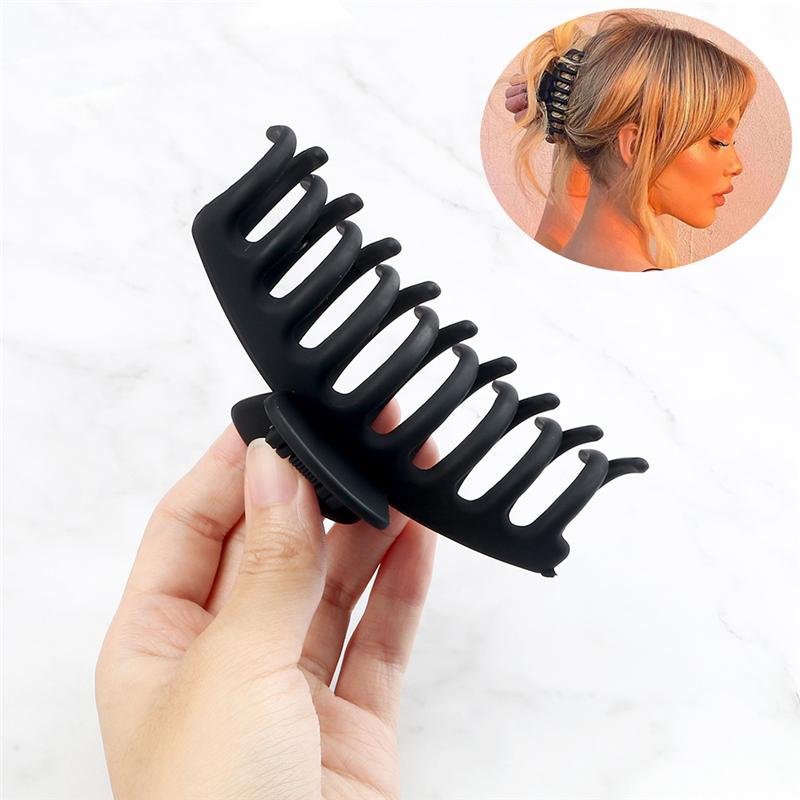 Solid Color Claw Large Frosted Hair Claws Korean Fashion Hair Clips for Women Girls Barrette Bath Hairpins Hair Accessories Gift