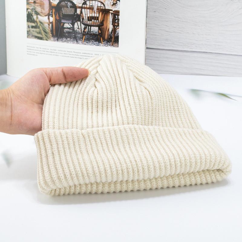 Gestrickte Mütze für den Winter mit atmungsaktiven und winddichten Eigenschaften für Damen und Herren