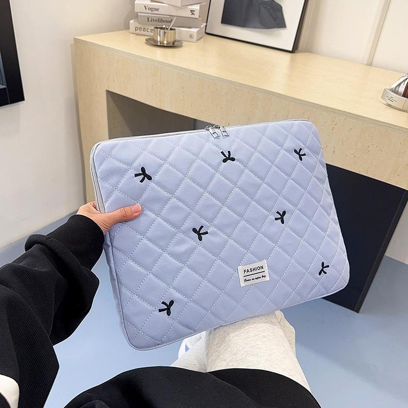 

Осень и зима новая нишевая дизайнерская ромбовидная клатч-сумка высокого класса сейчас популярна темпераментная простая женская сумка тренд