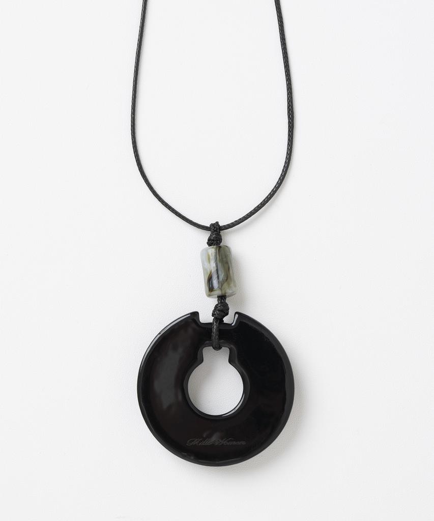 Millo Women Vintage Resin Ring Necklace [Black]