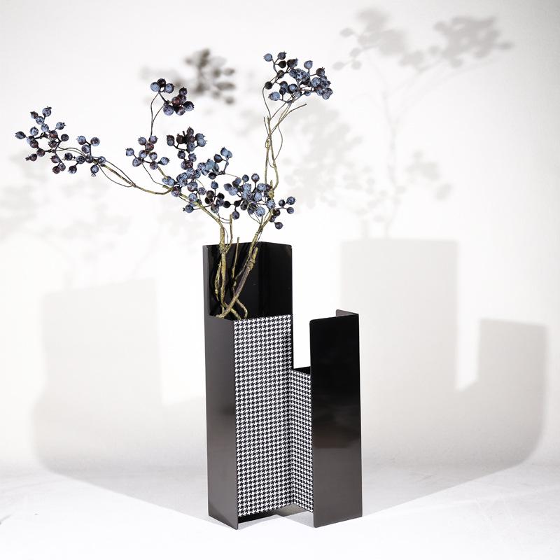 Modern Stainless Steel & Leather Flower Vase for Home Decor 23x15x40 cm белый