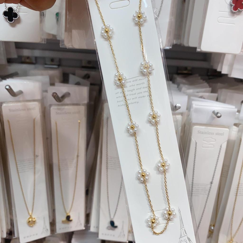 Evropský a Americký Styl Titanová Ocelová Náhrdelník s Květinovým Vzorem z Perel, Srdíčkem a Čtyřlístkem