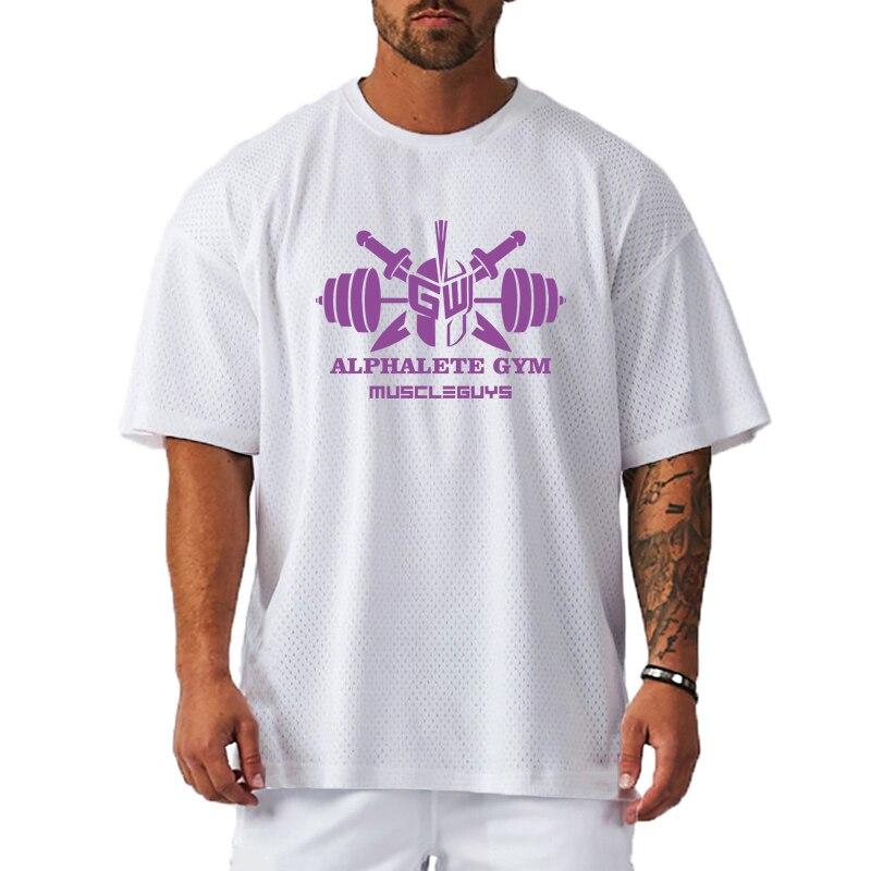 Muscleguys Sommer Machen Sie einen Spaziergang Herren Fitness-Kleidung Lockeres Hohles Atmungsaktives T-Shirt Bequemes Rundhals-Oberteil Mit Kreativem Druck