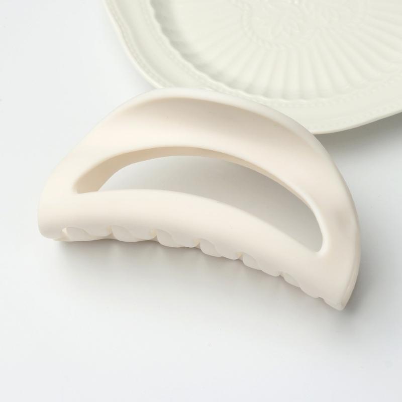 Safe Soft Silicone Shark Clip Semicircle Anti Collision Hair Claw Protection For The Back Of The Head Anti Fall Hair Clip