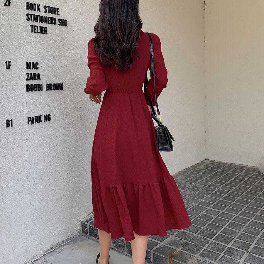 Elegantes weißes Maxikleid im französischen Stil mit langen Ärmeln für Damen