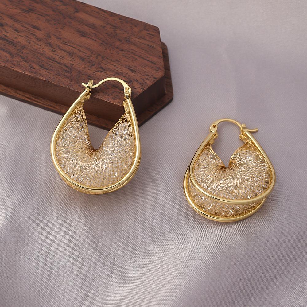 

Циркон Полые Измельченные Бриллианты Изысканные Серьги в Стиле Светской Львицы Ушные Украшения Бестселлер