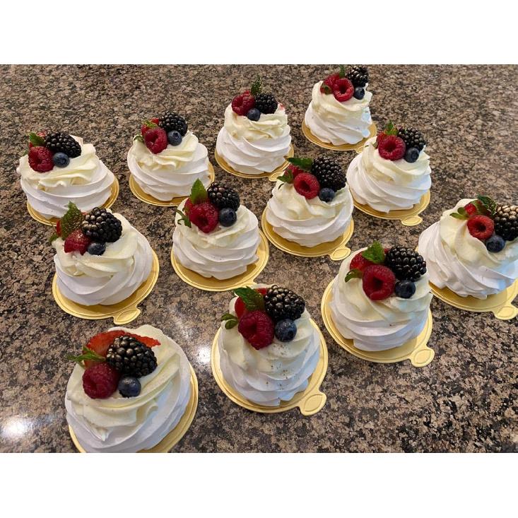 50 Pcs 3.14 Inch Mini Round Golden Cake and Bread Stand for Mousse Cupcake Base Paper Plates Circle Dessert Base Board (Gold)