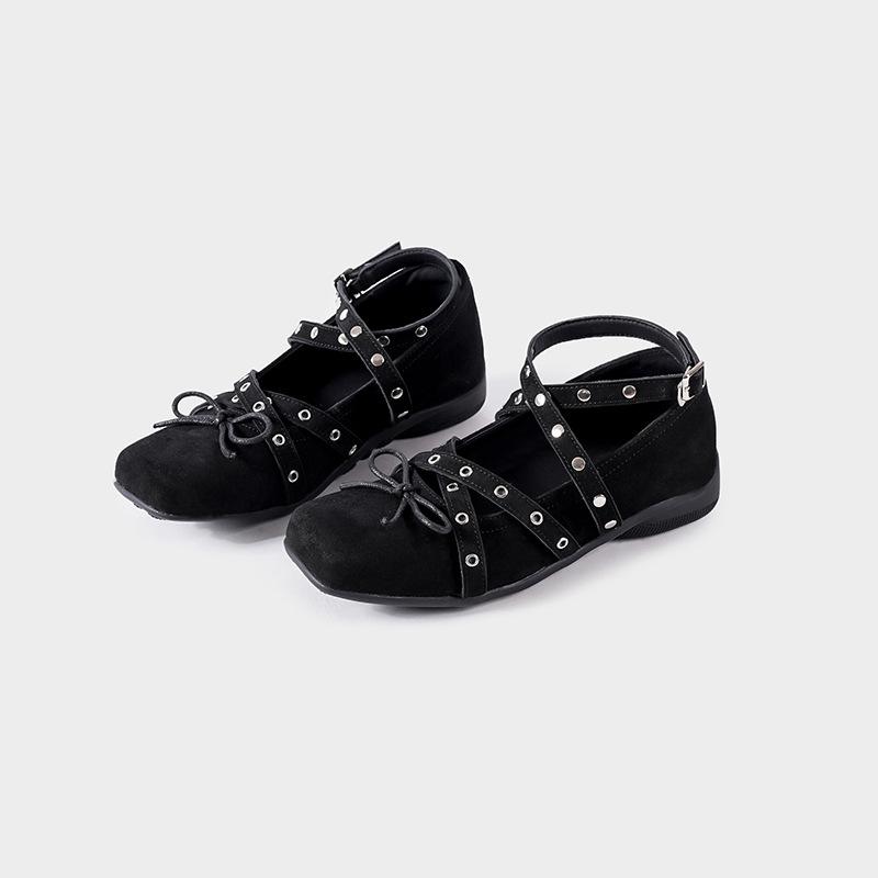 

Модные весенне-осенние балетки женские из искусственной замши с ремешком на заклепках и бантом, Мэри Джейн, лоферы для ходьбы, повседневная обувь для девочек 35 чёрный