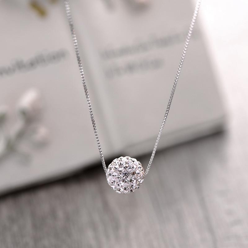 Colares com Pingente de Bola da Sorte de Cristal de Zircônia Diamante Simples Deslumbrantes Joias para Mulheres Gargantilha Presente Fofo