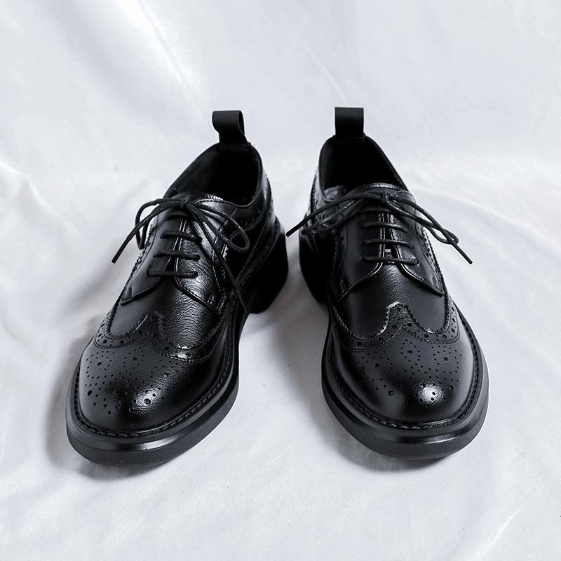FashionNew Trending Brogues Classic Men Dress Shoes Men Oxfords Patent Leather Shoes Lace Up Formal Black Leather Wedding Party Shoes