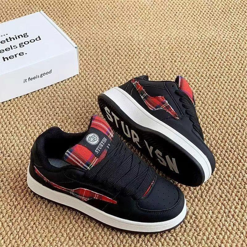 2025 New Bread Shoes Retro Couple Board Shoes Scottish Stripes Original National Tide Sports Versatile Shoes Men and Women
