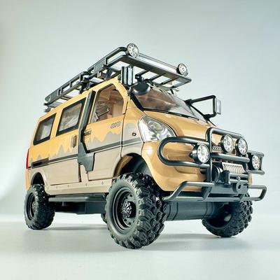 1:24 Off-road Van Alloy Model, Cool Sound and Light, Four-wheel Shock Absorption, Exquisite Desktop Ornaments, Christmas Gifts