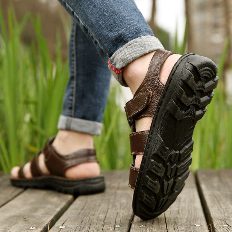 Genuine Leather Men Sandals Male Summer Shoes Outdoor Casual Sandal Cowhide Beach Shoes Classic Non-slip Men's Sandles