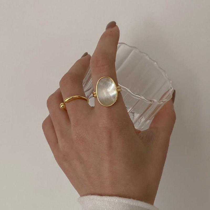 Golden Shell Ring Women's Luxury Bride Jewelry Fashion Simple Oval Geometric Party Accessories Gift