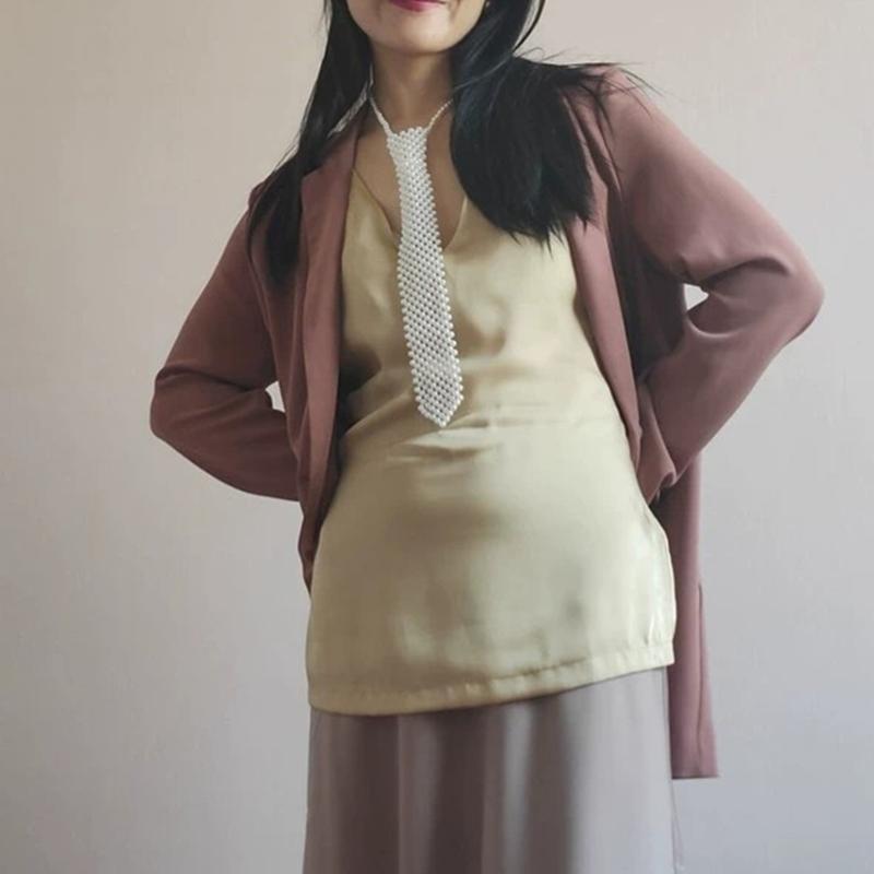 Luxurious Pearl Bead Bowtie Delicate Women School Uniform Banquet Formal Shirt Necktie Woman Wedding Accessories