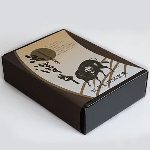 Choose from three Wagyu beef gifts: Matsusaka Beef, Kobe Beef, and Yonezawa Beef. \30,000 LB1 Course (Navy Blue)