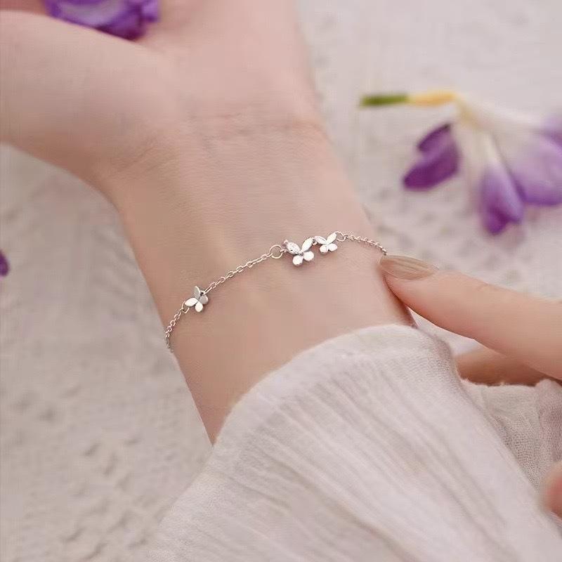 Shining Butterfly Bracelet Women's Light Luxury High-end Sense Niche Design Versatile Fashion Temperament To Give Girlfriend Gifts and Accessories