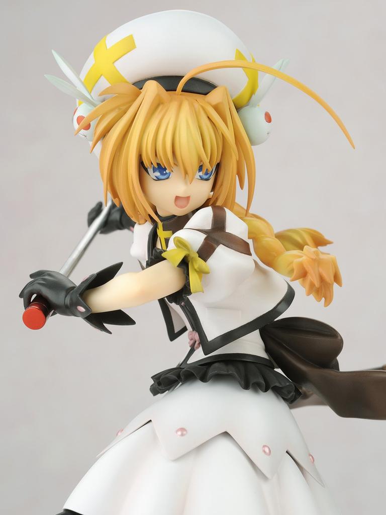 Magical Girl Lyrical Nanoha Strikers Unison Vita scale PVC finished (1/7 pre-painted product)