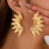 Women's Fashion Earrings, Creative Retro Exaggerated Punk Metal Half-Fan-Shaped Earrings, Suitable for Daily Wear and Parties