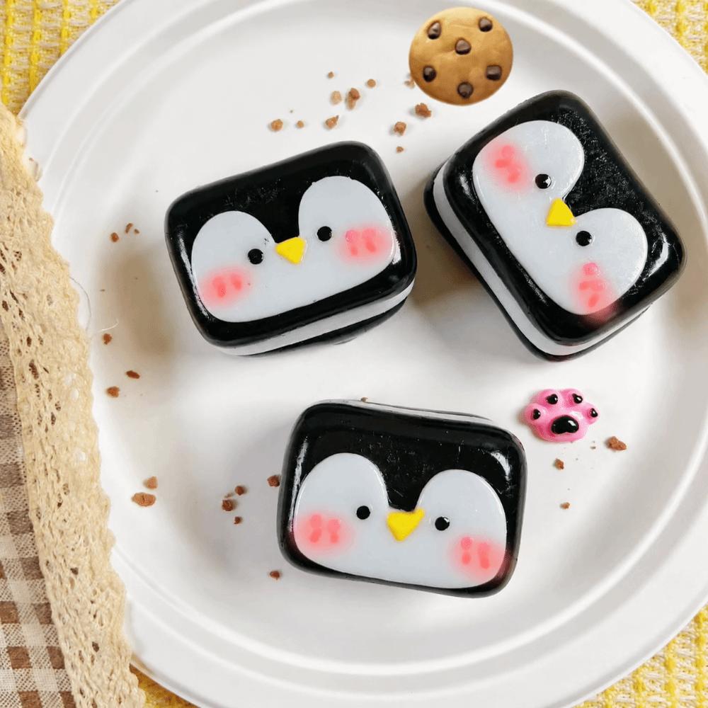 Cookie Shape Penguin Face Squishy Toy Glossy Surface Stress Relief Toy Daily Relaxation