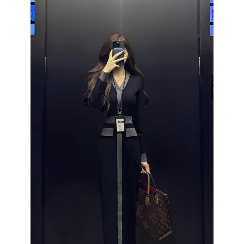 

[] Темпераментное облегающее трикотажное платье с V-образным вырезом и длинными рукавами женское осенне-зимнее, с завышенной талией и тонкое, юбка-карандаш высокого класса XL чёрный