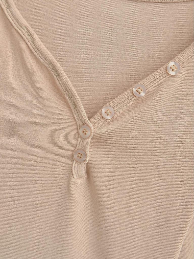 Spicy Girl Cashmere Heart Neck Slim-Fit Button-Up T-Shirt for Autumn/Winter 2025