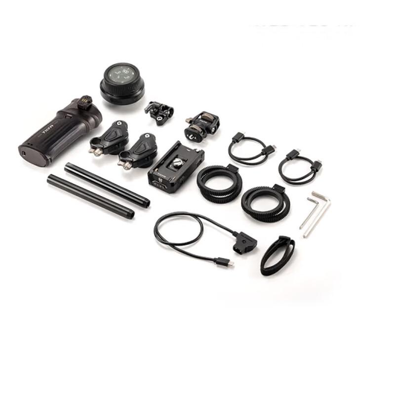 Tilta Wireless Follow Focus & Power Supply Handle Kit for DJI RS2/RS3 Pro