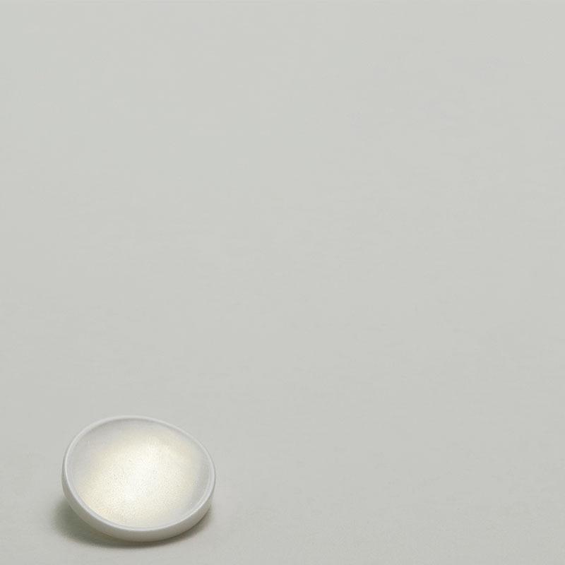Xiaoxiang Simple Style Clothing Buttons Black White Imitation Shell Suit Coat Sweater Decorative Buttons