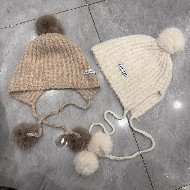 Autumn and Winter Ear Protectors, Warm and Thin Age-reducing Wool Hat, Women's Rear Split Fork Hairball Loose Knitted Hat, Lei Feng Hat Tide