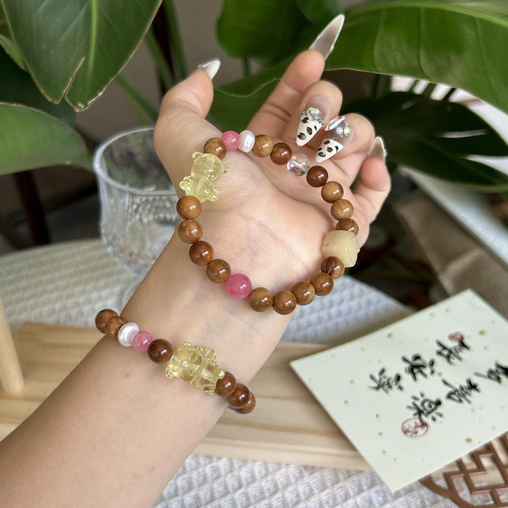 Handmade Natural Beaded Bracelet - Retro Literary Style.