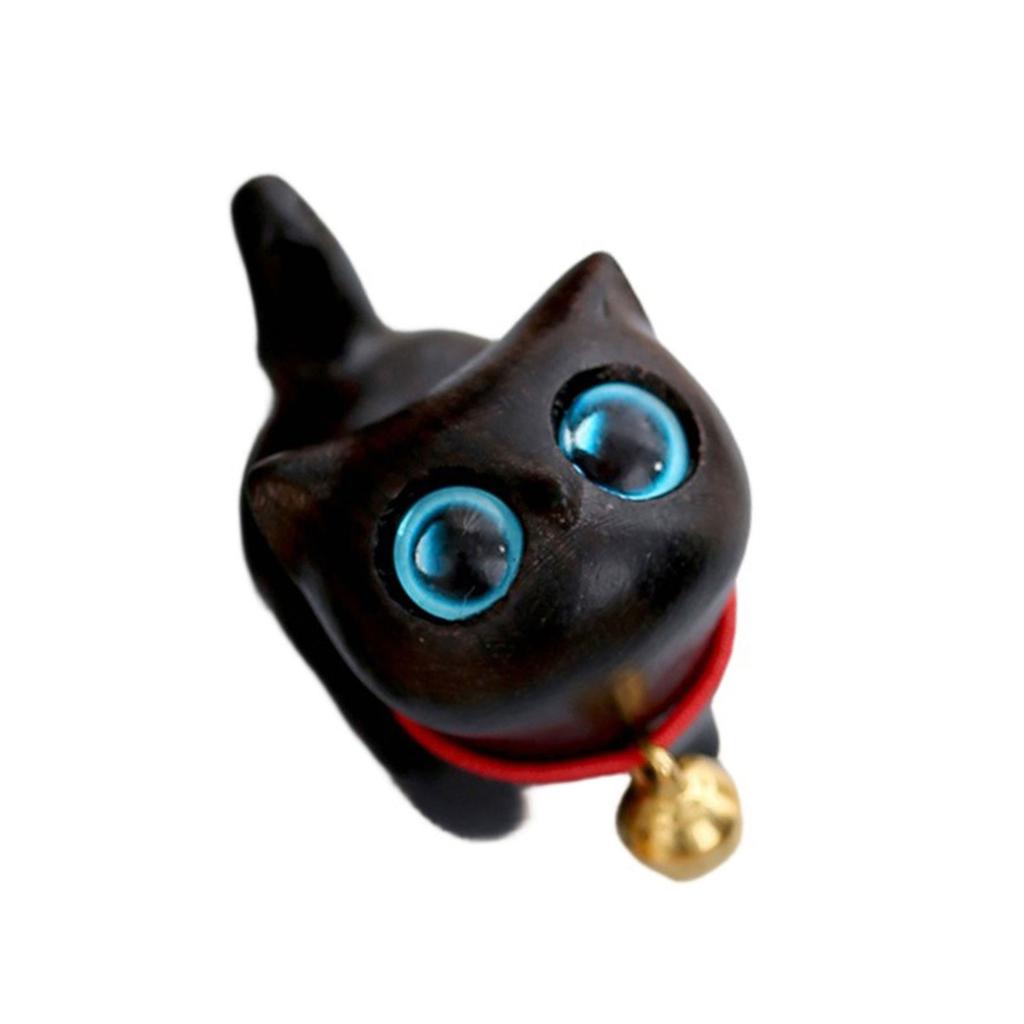 Wooden Carved Cats Sculpture Miniature Kitten Figure Decorative Ornament for Living Room or Office Desktop Shelf Display