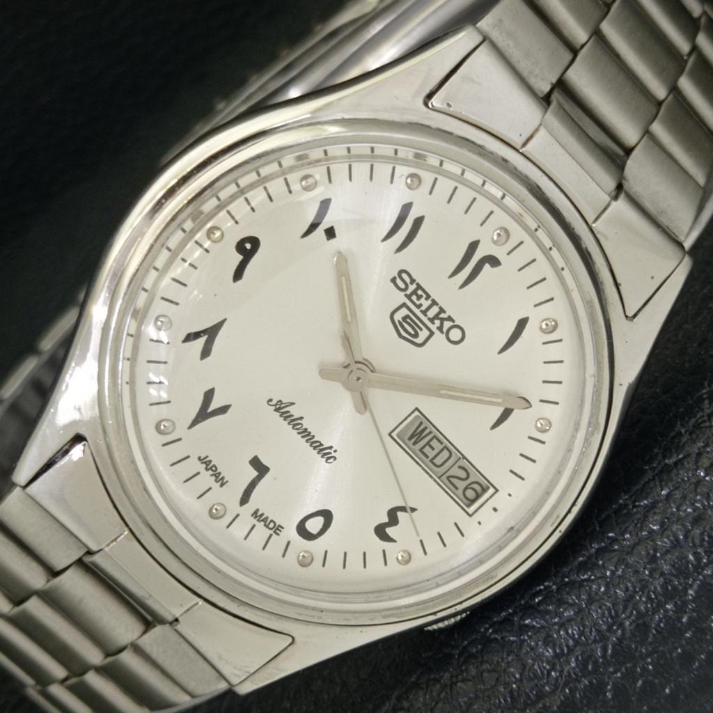 

Б/У мужские часы SEIKO 5 AUTOMATIC 7009A день/дата Япония с серебряным циферблатом a427908-2 R1054-a427908