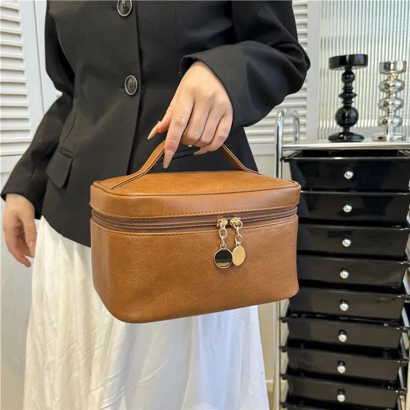 Cosmetic Bag Toiletry Storage Waterproof and Dirt-resistant Short Trip Out Handheld Makeup Storage Bag