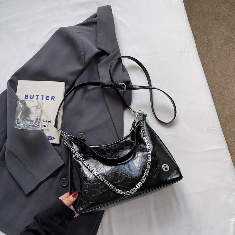 Korea Large-capacity Tote Bag Women's 2025 Summer New Niche Simple Commuting Fashion Shoulder Armpit Bag