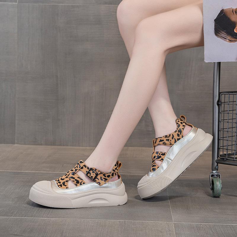 Breathable hollow casual platform sandals Baotou sandals women's height increase summer new 2530